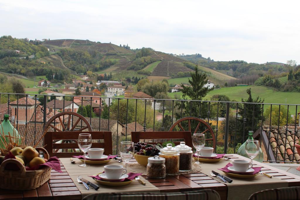 Holiday Home Ca' Del Cinema Mombercelli ภายนอก รูปภาพ