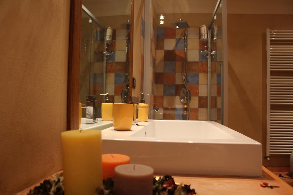 Holiday Home Ca' Del Cinema Mombercelli ห้อง รูปภาพ