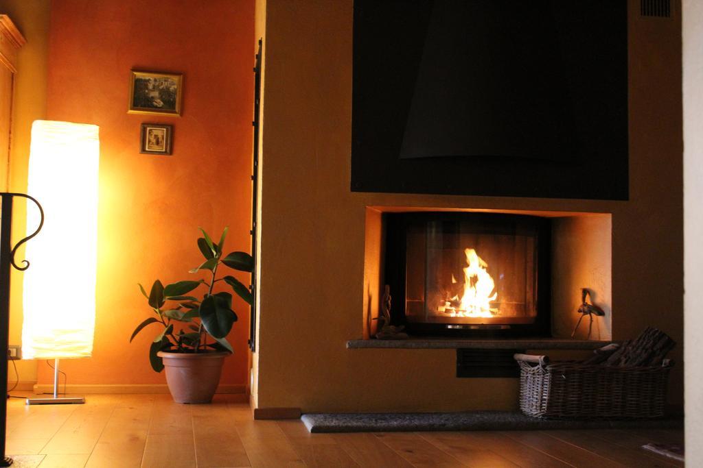 Holiday Home Ca' Del Cinema Mombercelli ภายนอก รูปภาพ