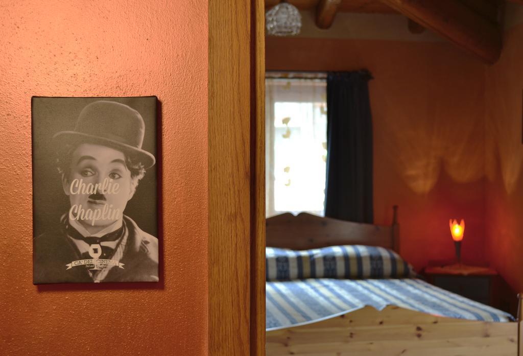 Holiday Home Ca' Del Cinema Mombercelli ห้อง รูปภาพ